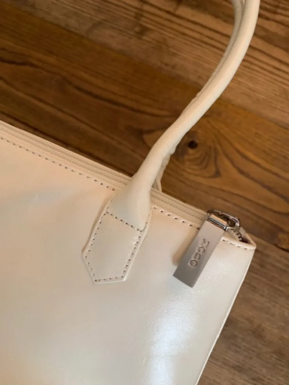 Y2K Hobo International White Leather Shoulder Bag interior lavendar - Picture 8 of 10